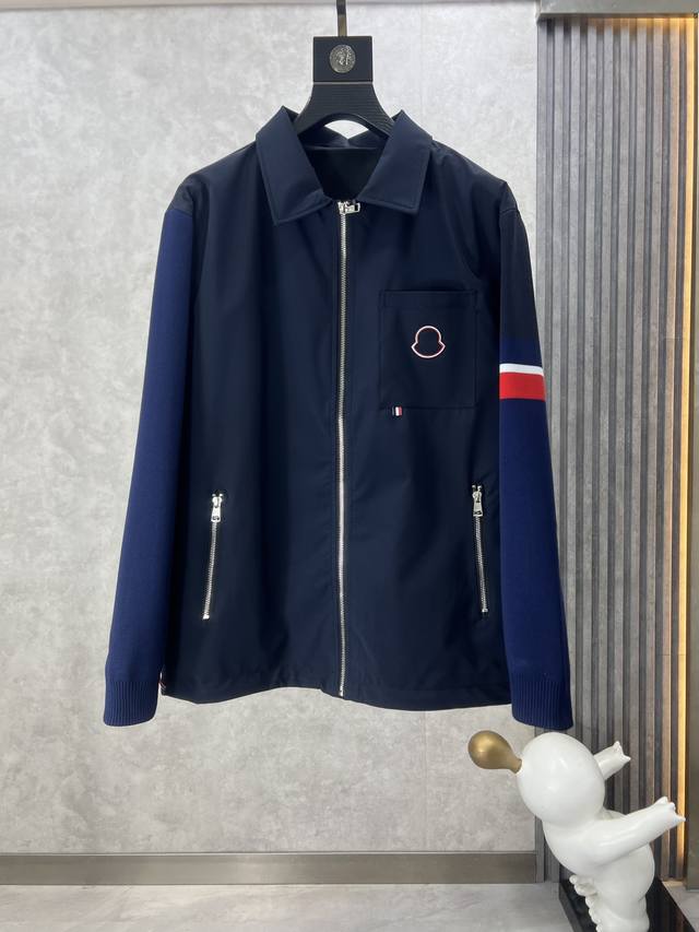 Moncler 蒙口 官网同款，提前发售 2024Ss开春新款男士夹克外套，原单三标齐全高端版本 专柜定制面料 透气舒适度高，细节无可挑剔，品牌 素设计理念，体