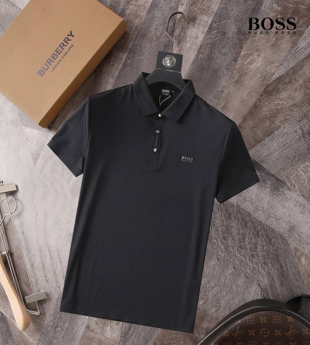 Boss 高端商务 白领 单位人士必入单品！ 无痕压胶冰丝休闲商务短袖polo，科技面料，冰丝无痕，体感非常棒，手感顺滑质感很棒！弹性好，无任何束缚感，面料自带