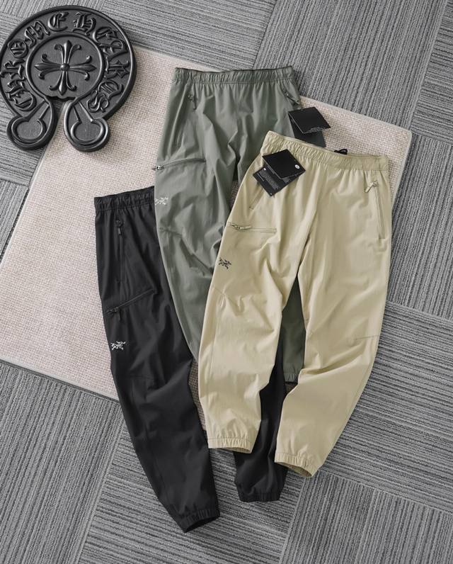 品牌：始祖鸟 Arcteryx 尺码：M-L-Xl-Xxl- L 颜色：黑色-绿色-卡其色 类型：户外透气速干九分裤 材质：运动型梭织面料 厚薄：薄 弹力：微弹