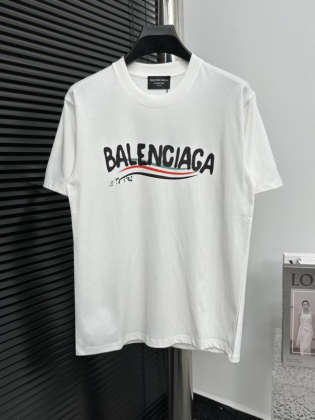 Balenciaga 巴黎2024新款字母logo短袖t恤 数码直喷印花工艺 网红明星同款 采用270G双纱纯棉面料手感非常舒服 时尚又个性 超级百搭好看的一款