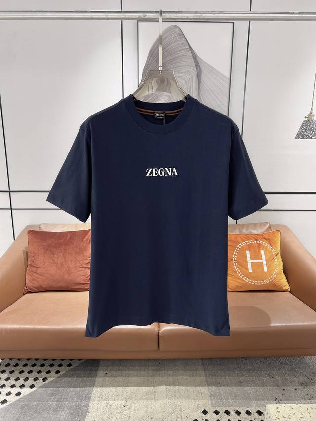 Zegna 杰尼亚 2024Ss春夏新品时尚圆领短袖，高级定制百搭款式 立体压胶logo 更有实用感 任何人都可以轻松驾驭 面料全订制工艺 奢华品牌元素logo