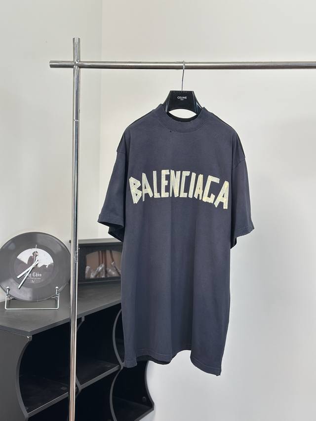 Balenciag* 巴黎blcg 24Ss双面拼接两穿短袖t恤tape Type Double Front Size：1-S 2-M 3-L 一件衣服两穿 正