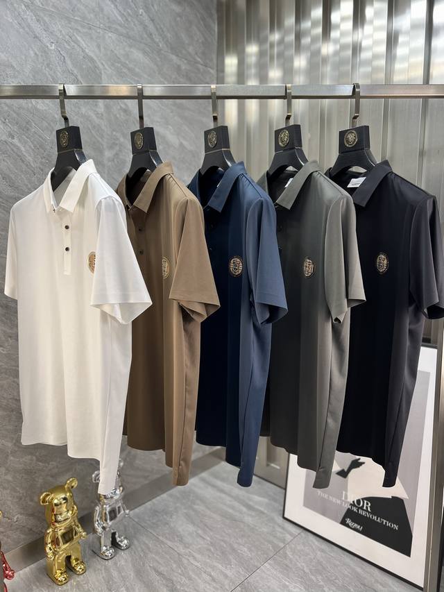 Burberry 巴宝莉 春夏新品 三标齐全 翻领t恤短袖polo 无痕薄款冰丝面料 柔软度极好 好货不用过多介绍 看细节 专柜码数：M-4Xl 175 140