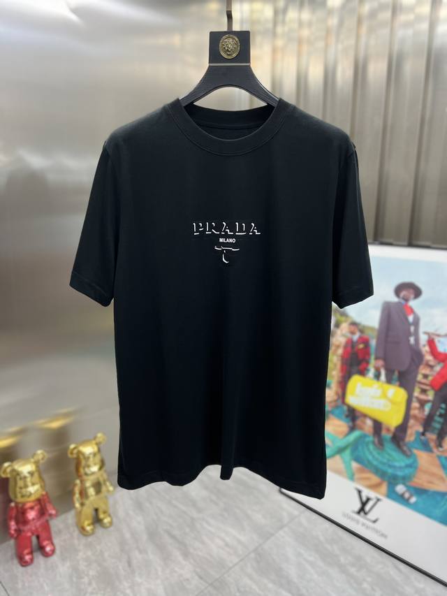 Prada 普拉达 2024春夏新品 三标齐全 T恤短袖 好货不用过多介绍 看细节 专柜码数：M-Xxl 175 140建议l