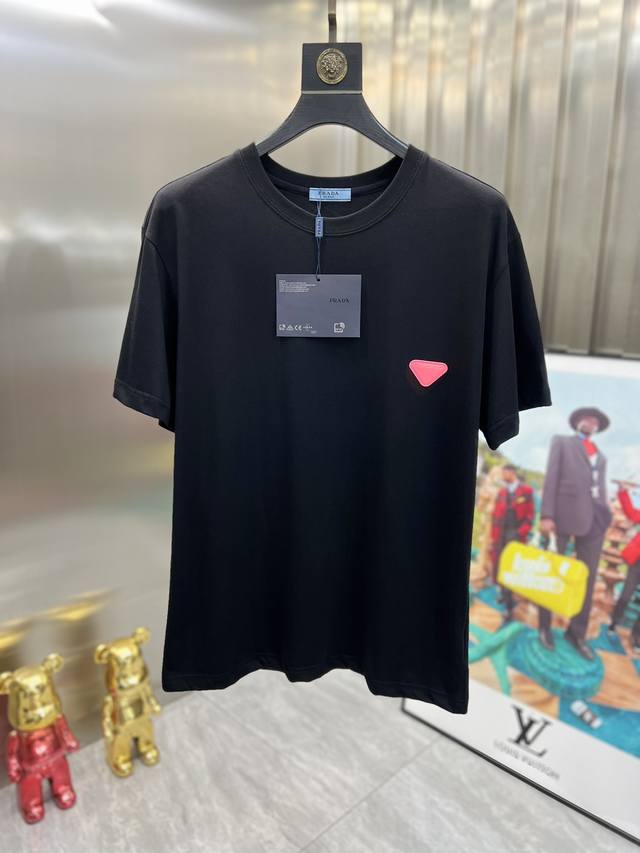 Prada 普拉达 2024春夏新品 三标齐全 T恤短袖 好货不用过多介绍 看细节 专柜码数：S-Xxl 175 140建议m