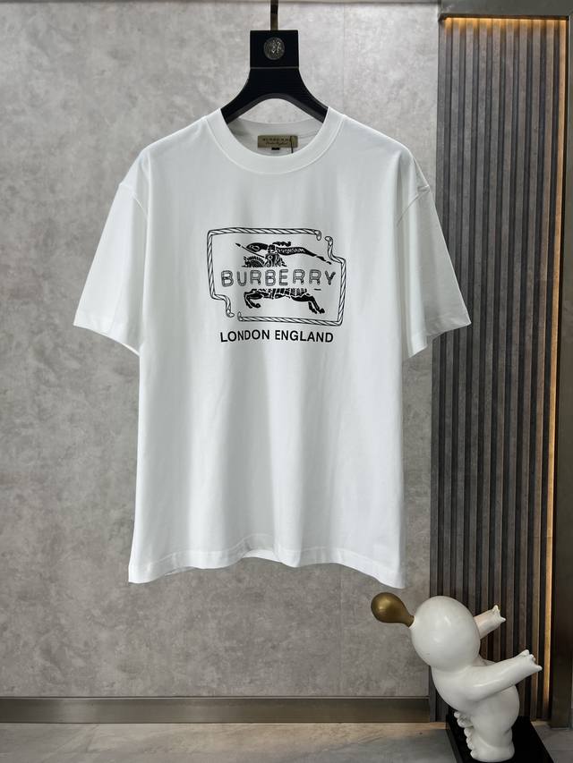 Burberry 巴宝莉 2024Ss最新款短袖t恤，原标 定制面料，手感柔软，穿着舒适，做工精细.上身效果无敌帅气kz，码数：M-3Xl