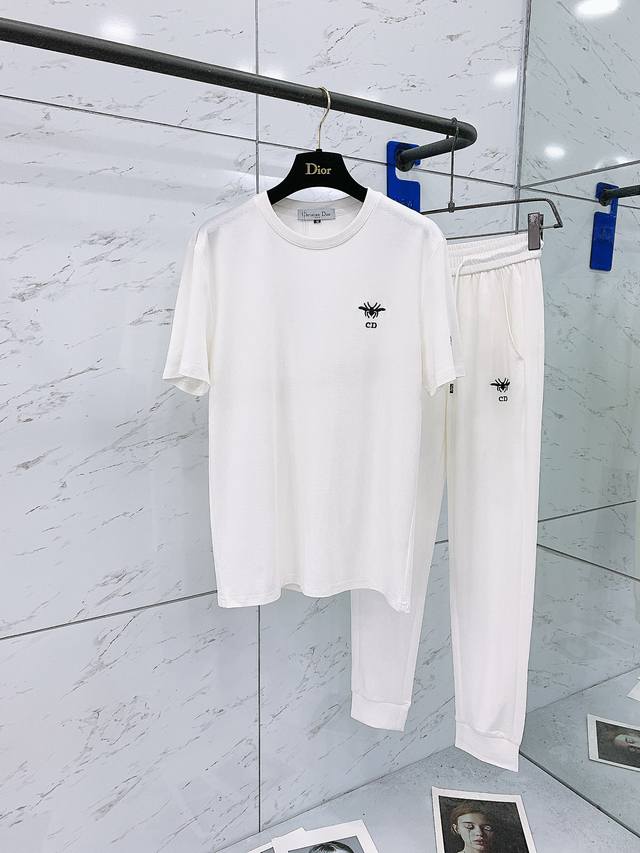 Dior Homme 迪奥 桀傲 2023Ss春夏新品 Go 运动休闲套装，甄选优质面料打造，舒适透气，质地超赞，客供五金辅料装饰，运动休闲于一身，无可挑剔的一