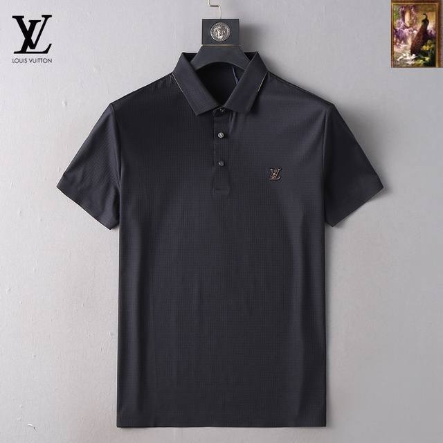 Lv 高端商务 白领 单位人士必入单品！ 无痕压胶冰丝休闲商务短袖polo，科技面料，冰丝无痕，体感非常棒，手感顺滑质感很棒！弹性好，无任何束缚感，面料自带透气