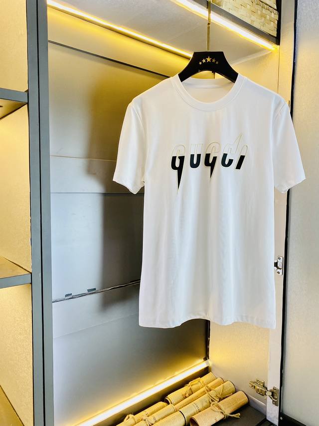 穿240斤 胖子福音 情侣款 码数：M-6Xl 古奇gucci 原单品质 2024最新款 男装短袖t恤 衣服 精选专柜订制顶级丝光棉进口面料 所有细节做工完美1