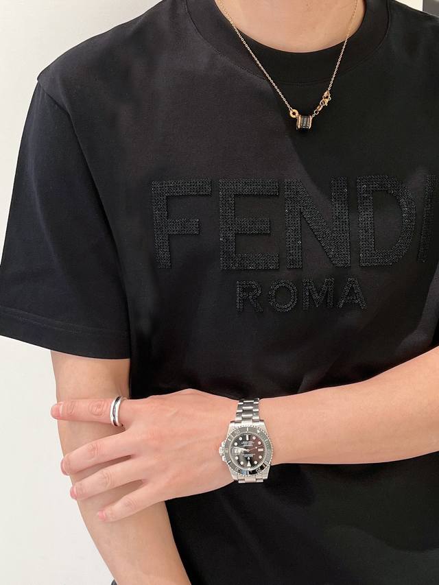 Fend* 24 Ss春夏新款棉质圆领短袖t恤 胸前牙刷绣工艺 优质纯棉面料定制 标准版型 男女同款 码数：S M L Xl Xxl