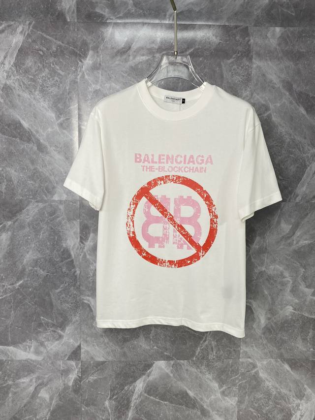 Balenciaga巴黎世家 2024Ss春夏高品质260克古驰双纱潮牌棉t恤，工艺品级别，辅料顶真，车线做工符合精品要求，超级好搭配，落肩款，品质及剪裁设计都