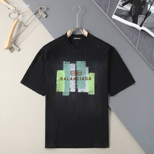 Balenciaga 面料：纯棉 320G 颜色：黑 绿色 黑 紫色 尺码：M L Xl Xxl 3Xl 男女同款