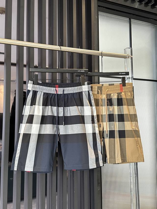 Burberry 夏季新款梭织五分裤 厚薄适中天丝棉梭织大格型 S.M.L.Xl