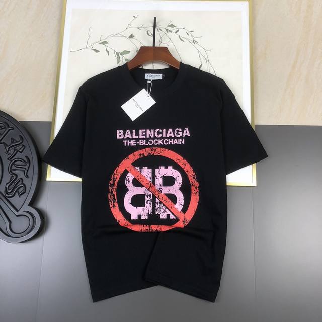 Balenciaga巴黎世家 2024Ss春夏高品质260克古驰双纱潮牌棉t恤，工艺品级别，辅料顶真，车线做工符合精品要求，超级好搭配，落肩款，品质及剪裁设计都