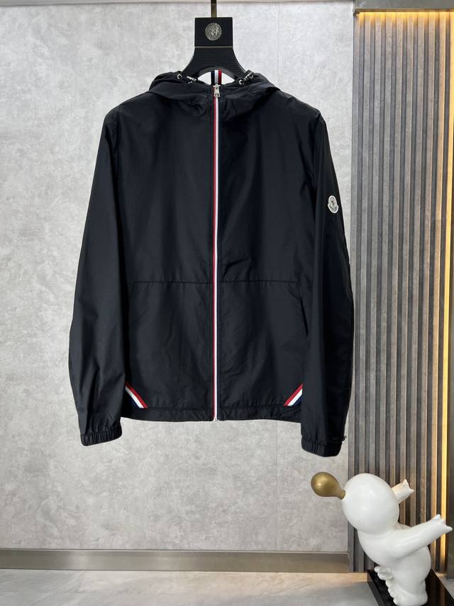 Moncler 蒙口 2024春夏新款系列-原单面料皮肤衣 防晒服 作为一个历经百年的奢侈品牌 时至今日 依然热度不减 靠的不单单只是他的口碑 更还有的是他的款