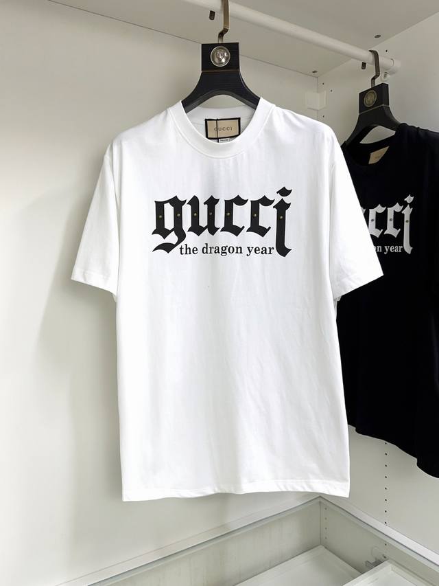 Gucci 古奇 胖哥福音可穿200斤 顶级圆领休闲短袖 顶级版本 高级定制百搭款式 任何人都可以轻松驾驭 面料全订制工艺 胸前奢华经典品牌最新logo设计，非