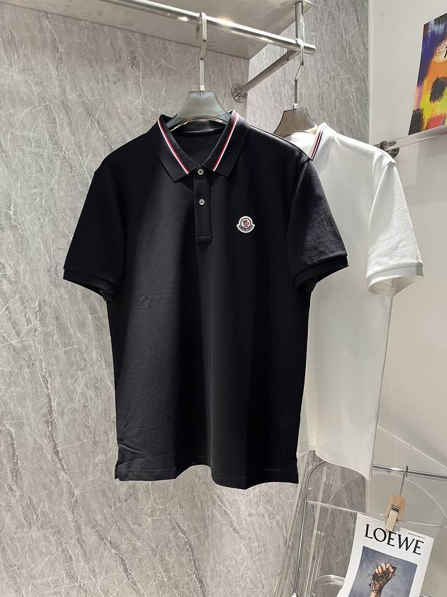 Moncler 2024Ss夏季新款 Logo男士翻领polo衫！经典商务男款，高端男装的天花板级别的商务男款！简约时尚大气不失优雅，单穿内搭体面过人，品质控