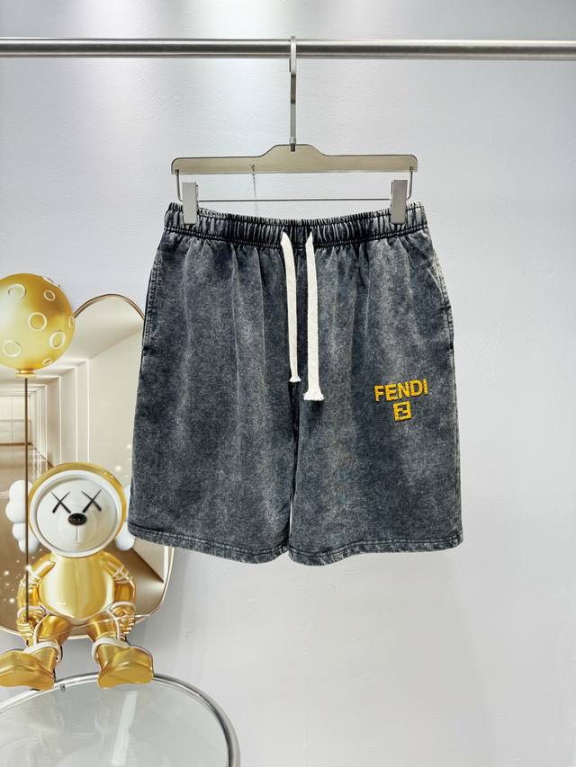 Fendi 2024新款 雪花酸洗做旧 个性工艺图案制作 定制面料短裤 上身超好看 男女同款 S M L Xl Xxl 五个码