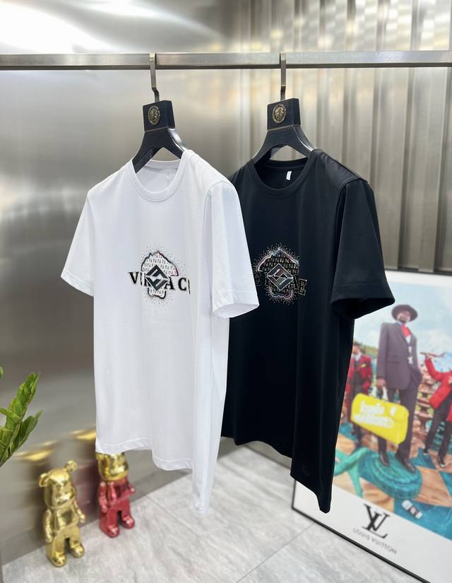 Versace 范思哲 2024春夏新品 三标齐全 T恤短袖 好货不用过多介绍 看细节 专柜码数：M-6Xl 175 建议xl 最大穿220