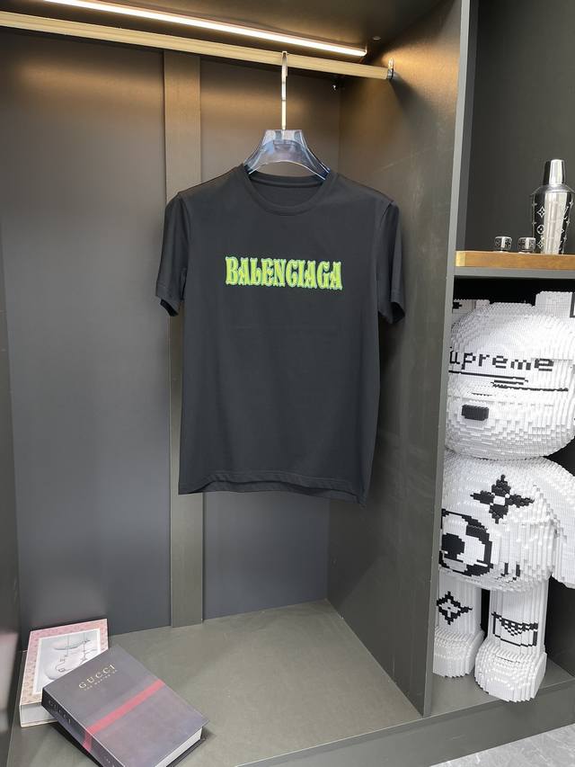 Balenciag*巴黎 胖子福利 M-6Xl{最大穿230斤｝立体凹凸工艺图案短袖 胸前印花短袖采用进口丝光棉面料。上身透气，不起球，手感柔软舒适，全衣平车走