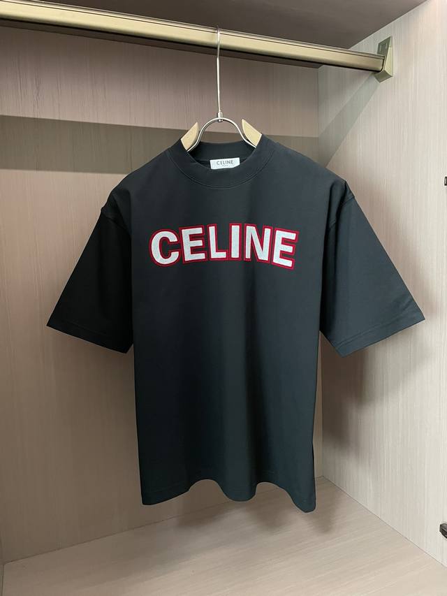 Celine 2024春夏款 官网同步 面料采用纯棉精梳棉面料，上身版型超正！日常百搭，衣橱必备单品！ 尺码 M-3Xl