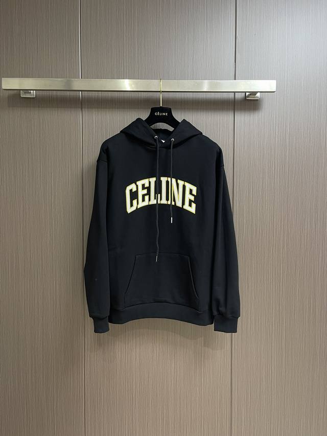 Celine 裂纹印花连帽衫，面料采用400克双股鱼鳞毛圈卫衣料 2X2潮牌罗纹 手感柔软 舒适亲肤，工艺胸前采用裂纹胶浆印花而成 自然而又无规律的裂纹 隐约可