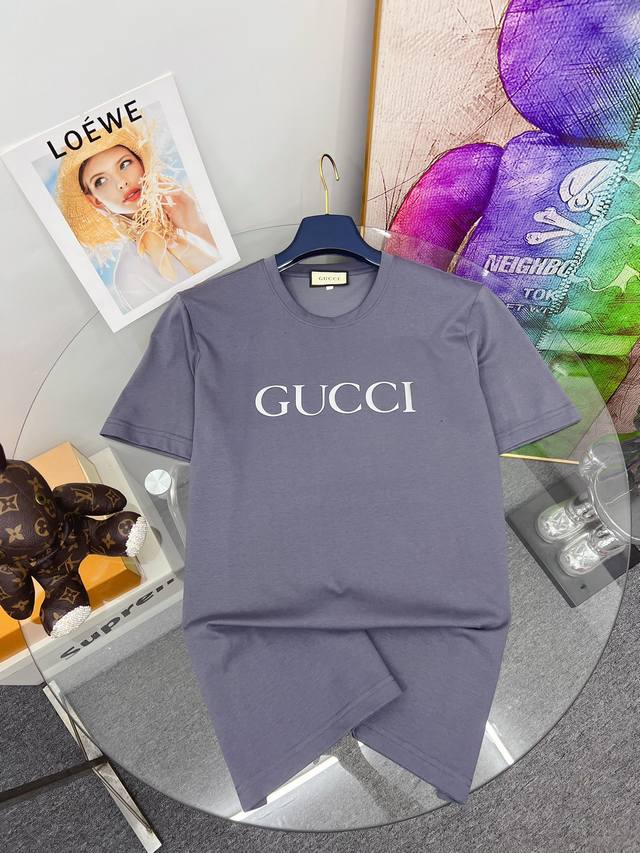 Gucci 古奇 最大可穿 斤 P140 胖哥哥的福音 可穿 斤 2024Ss高端长袖t恤首发衣橱里不可或缺的百搭利器，市面罕见类型，柔软亲肤，胸口品牌印花工艺