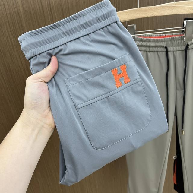 Hermes 1944春夏最新休闲裤专柜1:1顶级复刻，全品相！潮人必备单品！懂货的老铁赶紧下手a09 三个颜色可选 尺码：M~3Xl