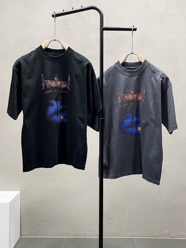 Balenciaga巴黎世家独家专供新款原单男士休闲短袖 高端定制 高版本 时尚百搭爆款进口面料 手感超柔软细腻 穿着亲肤舒适 高端精品 代工厂精细做工 上身非