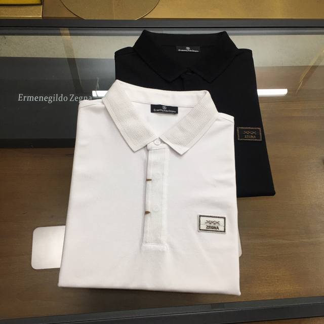 专柜新品 Zegn... 2024春夏专柜新品 时尚polo 翻领短袖 高级定制百搭款式 任何人都可以轻松驾驭 面料全订制工艺 胸前奢华经典品牌logo设计，非