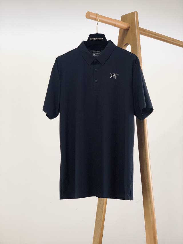 Arcteryx 始祖鸟 2024Ss春夏新品 都市通勤 城市休闲系列 超强弹力 透气面料 激光切割无缝压胶 男士夏季高端无缝压胶定型商务运动休闲polo衫！