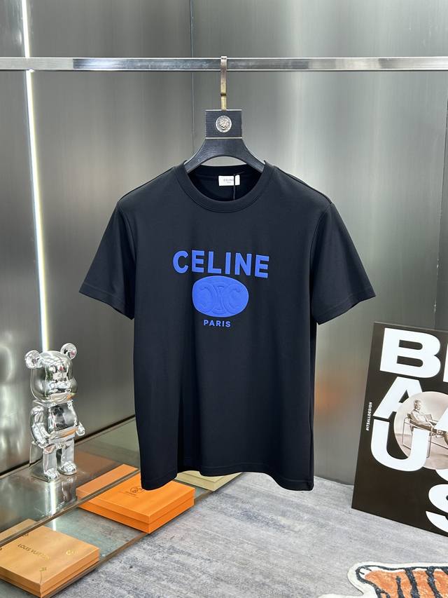 Celine 赛琳 2024春夏新款首发专柜最新款短袖圆领t恤 高端订制 设计前卫时尚！品牌logo重工艺设计 高端定制230克面料.手感柔软.穿着舒适.专柜级