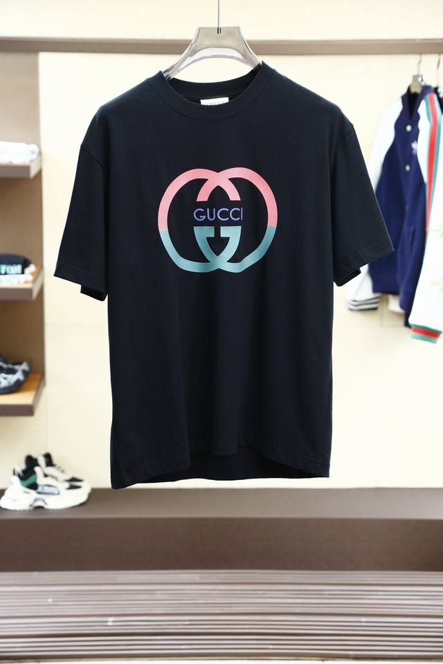 Gucci古奇-2024Ss夏季新品，男士胸前l贸易公司渠道货，同步gw发售！重磅级奢华尖货，专柜橱窗主打展示款，全球限量极品珍藏牛货，纯正血统品质，绝版稀罕尤