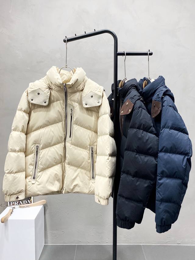 羽绒服-Lp-Loro Piana 诺悠翩雅独家专供秋冬新款连帽高领羽绒服，帽子按扣可拆卸设计 贸易公司渠道稀出，降温天气必备的保暖单品，不论是日常还是户外运动