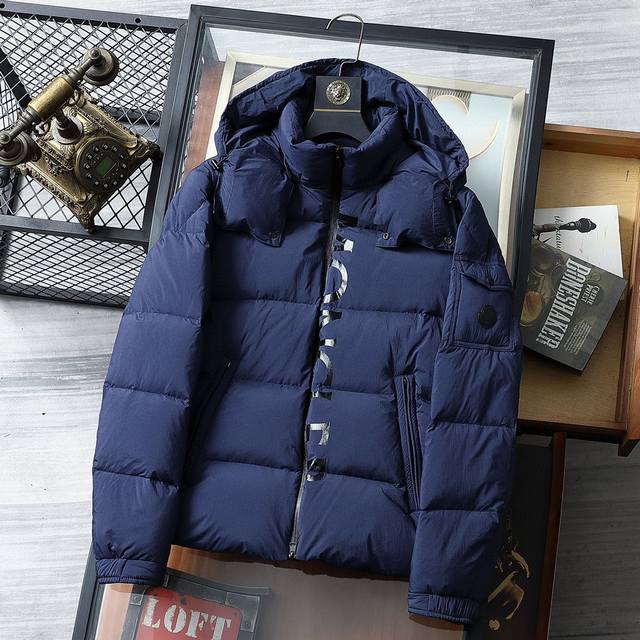 主推款 Moncler 蒙口 冬季新款 帅气字母logo羽绒服 专柜同款，填充90白鸭绒 蓬松饱满，客供面料，五金原版开模，男女同款 黑色 白色 Sizs：1-