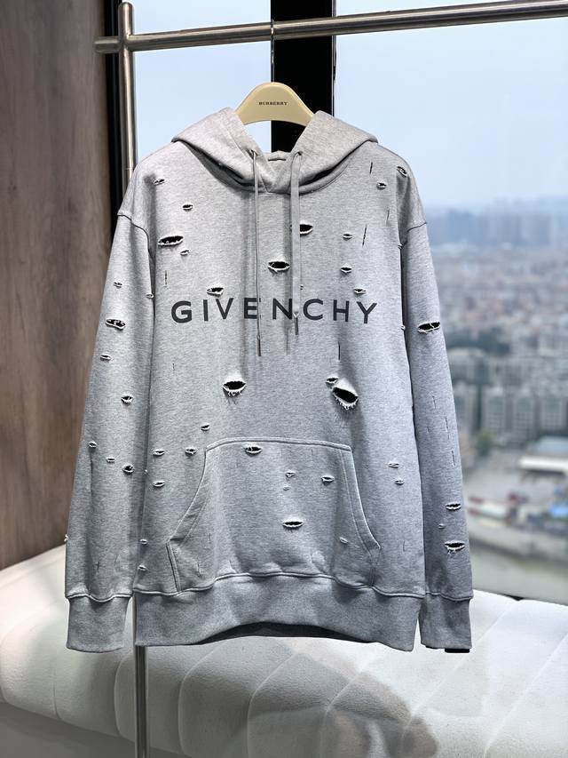 Givench*Y 纪梵-希，Fw新款连帽破洞卫衣，专柜同步在售， 定制棉质面料，内里短袖面料，外层卫衣面料，两层面料，原版刀割破洞设计，经典字母印花图案，三标