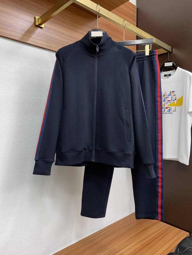 衣服 裤子p175 古奇 S-2Xl 偏大一码 男女同款袖臂经典红蓝色搭配织带拼接休闲运动针织拉链卫衣套装！贸易公司渠道稀出，同步官网发售10540Rmb！这款