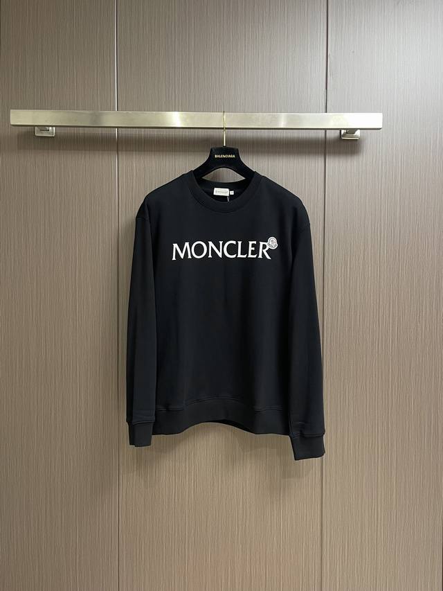 Moncler 2024Ss秋冬 简约轻奢的设计圆领卫衣 标志logo点缀 上身显年轻时尚 合体的剪裁 面料采用纯棉材质 早秋的厚度 舒适 透气 好搭配。尺码：