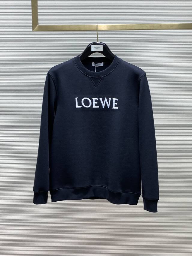 Loewe 罗意威，2024秋季最新款，时尚休闲圆领卫衣，原单狠货，简约舒适，版型不挑人，采用进口原版面料，舒适度极佳，顶级刺绣工艺字母图案logo，原版五金辅