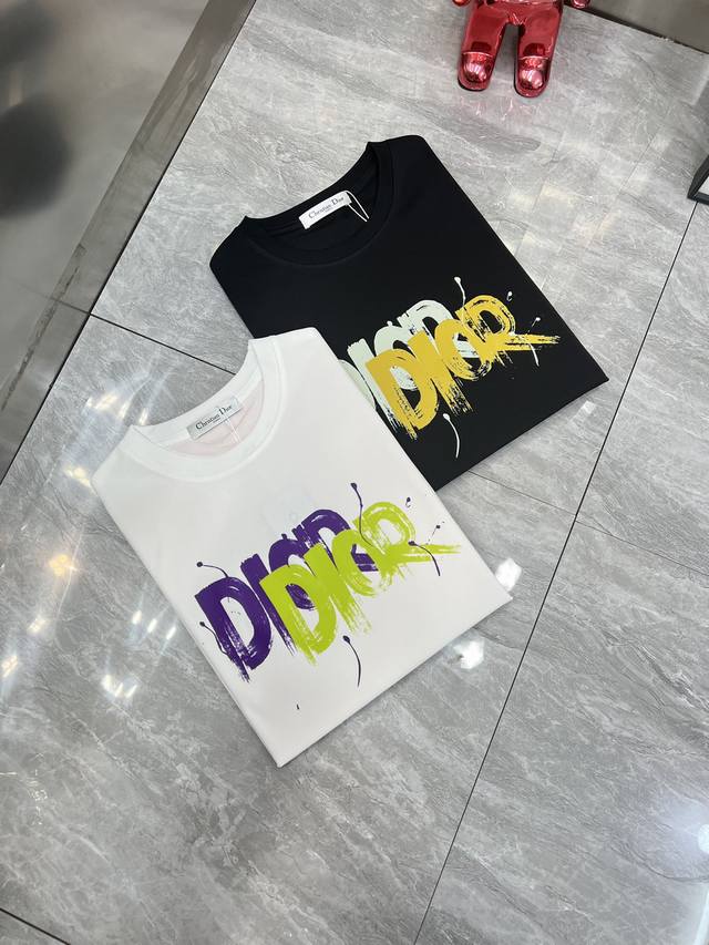 Dior 迪奥 2024年春夏新品上新 三标齐全 圆领短袖t恤 好货不用过多介绍 看细节 专柜码数：M-Xxl 175 140建议m 码数偏大