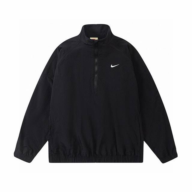 款号hn809 高版本，区别通货 斯图西stussy X Nike 联名 经典机能梭织 半拉链衫 采用进口卡丝尼龙面料 透气性 舒适性 功能性全部都做到了极致