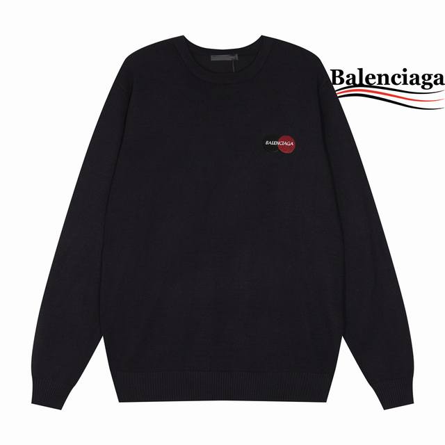 Balenciaga 巴黎世家三标齐全 经典专属标识徽标刺绣 24秋冬新款男士圆领毛衣，市场独家面料秋冬最新款男士圆领毛衣打底衫。经典黑白色，手感柔软细腻舒服，