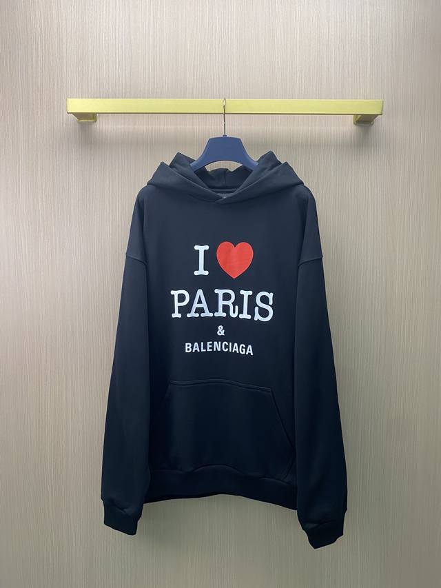 Balenciaga巴黎世家 Ss24最新款正面i Loveparis& 巴黎艺术印花连帽卫衣 面料采用巴黎zp定织定染全棉大卫衣。克重460克，布面干净，布纹