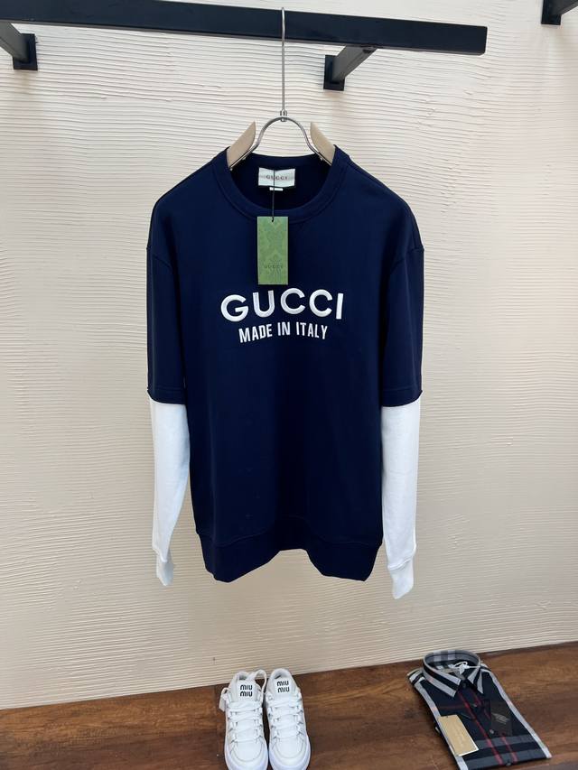 高品质 Gucci 古奇 2024Ss最新款 拼接撞色卫衣 高版本 面料#450G厚克重纯棉 定制定染 螺纹领口不易变形 手感非常舒服 超级百搭好看的一款短袖