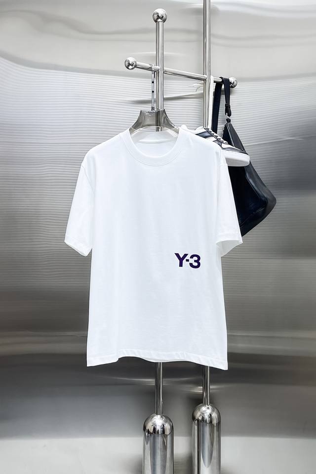 Y-3* 顶级版本 2024秋冬新品加厚290克短袖 火爆上市啦 定制顶级优选洗水棉面料 上身舒适度高 专柜同款装饰 轻奢内敛低调奢华 内搭外穿轻松驾驭不挑人