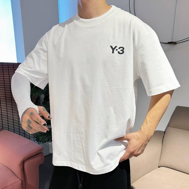 Y-3* 顶级版本 2024秋冬新品加厚290克短袖 火爆上市啦 定制顶级优选洗水棉面料 上身舒适度高 专柜同款装饰 轻奢内敛低调奢华 内搭外穿轻松驾驭不挑人