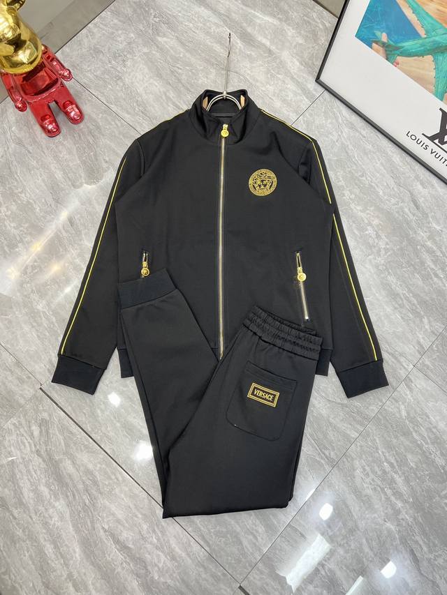 Versace 范思哲 2025秋冬新品 三标齐全 卫衣卫裤时尚休闲套装 好货不用过多介绍 看细节 专柜码数：M-3Xl 175 140建议l，