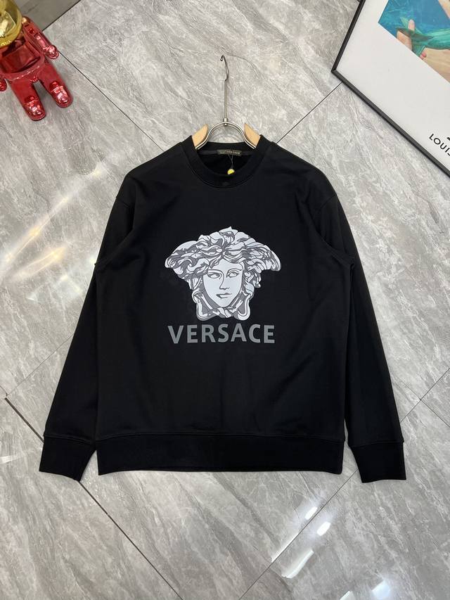 Versace 范思哲 2025秋冬新品 三标齐全 胸前美杜莎立体印花植绒工艺 380G情侣款圆领纯棉卫衣 好货不用过多介绍 看细节 专柜码数 M-Xxxl 1