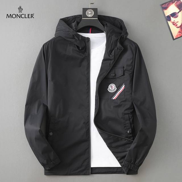 蒙口moncler 2024秋季新款男士夹克外套，原单三标齐全高端版本！专柜同步定制面料 透气舒适度高，细节无可挑剔，品牌元素设计理念，专业代购级体现高品质。手