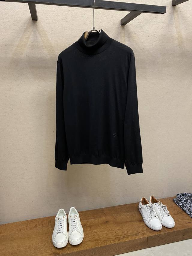 Givenchy、秋冬高领羊毛衫 ，必定的火爆款！ 定制 100%Wool双股60支超精细不起球的进口羊毛衫 柔软细腻特亲肤 16针针织做工精致 ，足以彰显奢华